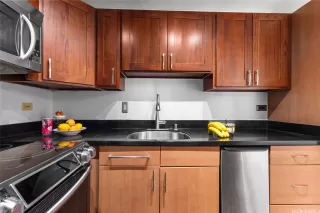 Photo #6: 202608809 Listing 