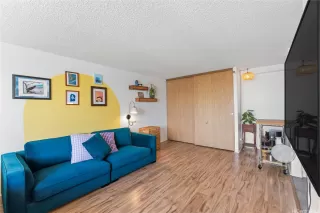 Photo #5: 202608816 Listing 