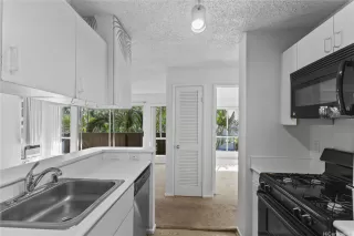 Photo #4: 202608837 Listing 