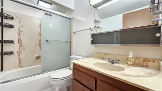 Photo #5: 202608850 Listing 