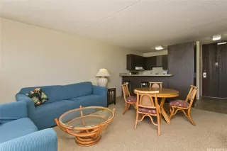 Photo #5: 202608878 Listing 