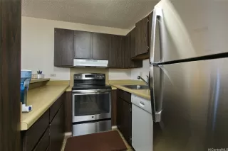 Photo #6: 202608878 Listing 