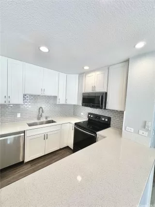 Photo #4: 202608892 Listing 
