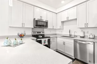 Photo #5: 202608907 Listing 