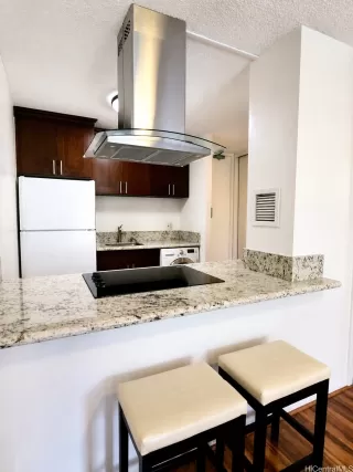Photo #3: 202608922 Listing 