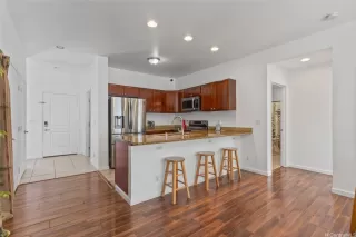 Photo #5: 202608939 Listing 