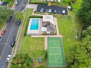 Photo #2: 202608945 Listing 