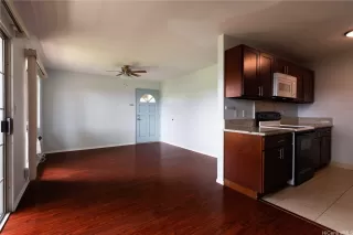Photo #5: 202608977 Listing 