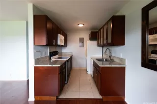 Photo #6: 202608977 Listing 