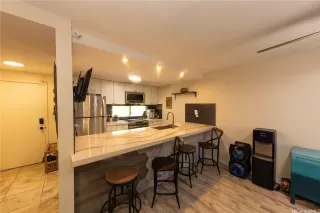 Photo #4: 202608985 Listing 