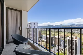 Photo #4: 202608986 Listing 