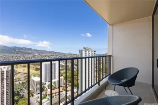 Photo #5: 202608986 Listing 