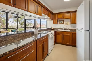 Photo #6: 202609006 Listing 
