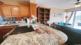 Photo #4: 202609045 Listing 