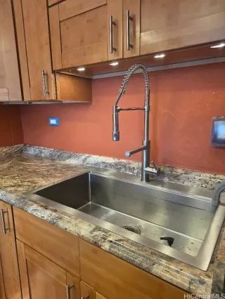 Photo #2: 202609049 Listing 