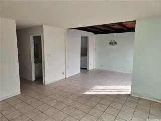 Photo #6: 202609066 Listing 