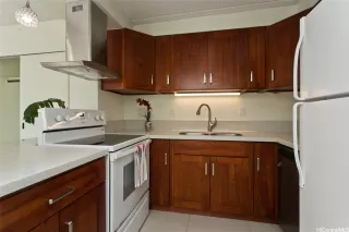 Photo #5: 202609091 Listing 