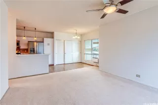 Photo #6: 202609109 Listing 