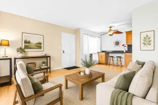 Photo #4: 202609112 Listing 