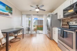 Photo #5: 202609116 Listing 