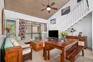 Photo #3: 202609118 Listing 
