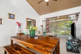 Photo #4: 202609118 Listing 