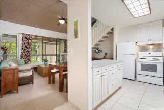 Photo #5: 202609118 Listing 