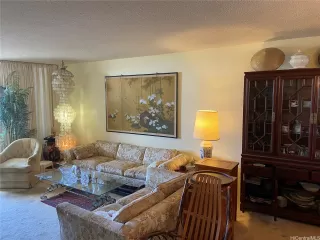 Photo #6: 202609143 Listing 