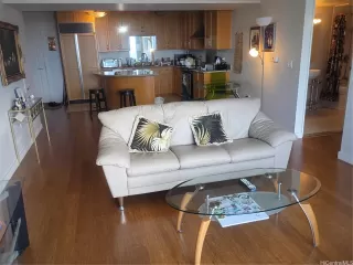 Photo #5: 202609149 Listing 