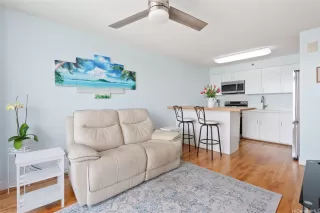 Photo #6: 202609156 Listing 