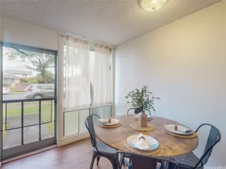 Photo #2: 202609162 Listing 