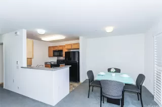 Photo #3: 202609176 Listing 