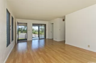 Photo #4: 202609181 Listing 