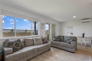 Photo #2: 202609192 Listing 