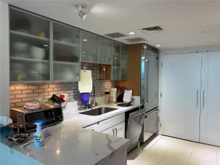 Photo #4: 202609218 Listing 