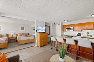 Photo #2: 202609219 Listing 