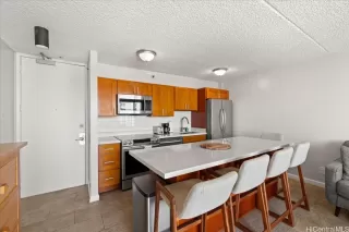 Photo #4: 202609219 Listing 