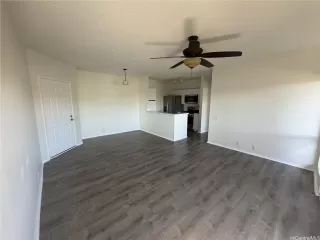 Photo #5: 202609244 Listing 