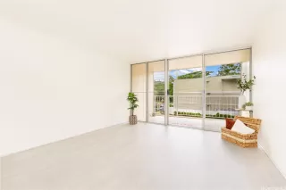 Photo #2: 202609258 Listing 