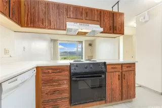 Photo #5: 202609260 Listing 
