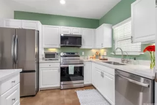 Photo #6: 202609299 Listing 