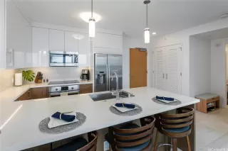 Photo #4: 202609329 Listing 