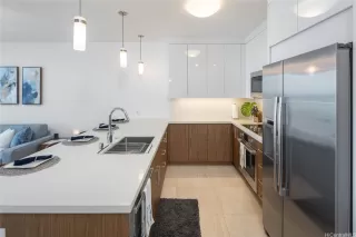 Photo #6: 202609329 Listing 