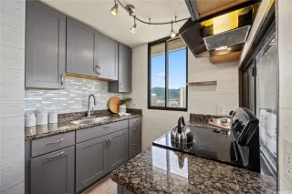 Photo #5: 202609331 Listing 