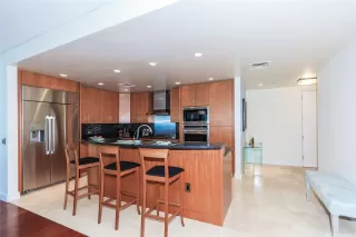 Photo #5: 202609346 Listing 