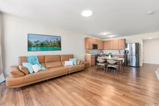Photo #3: 202609348 Listing 