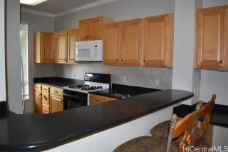 Photo #2: 202609375 Listing 