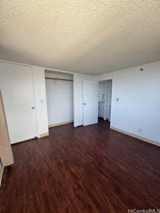 Photo #6: 202609442 Listing 