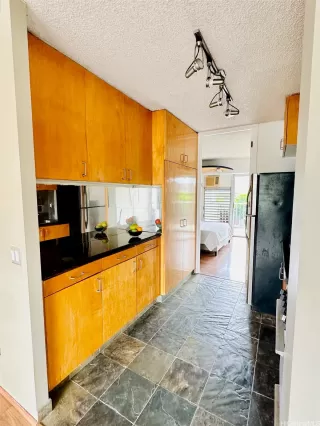 Photo #4: 202609467 Listing 