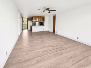Photo #2: 202609471 Listing 
